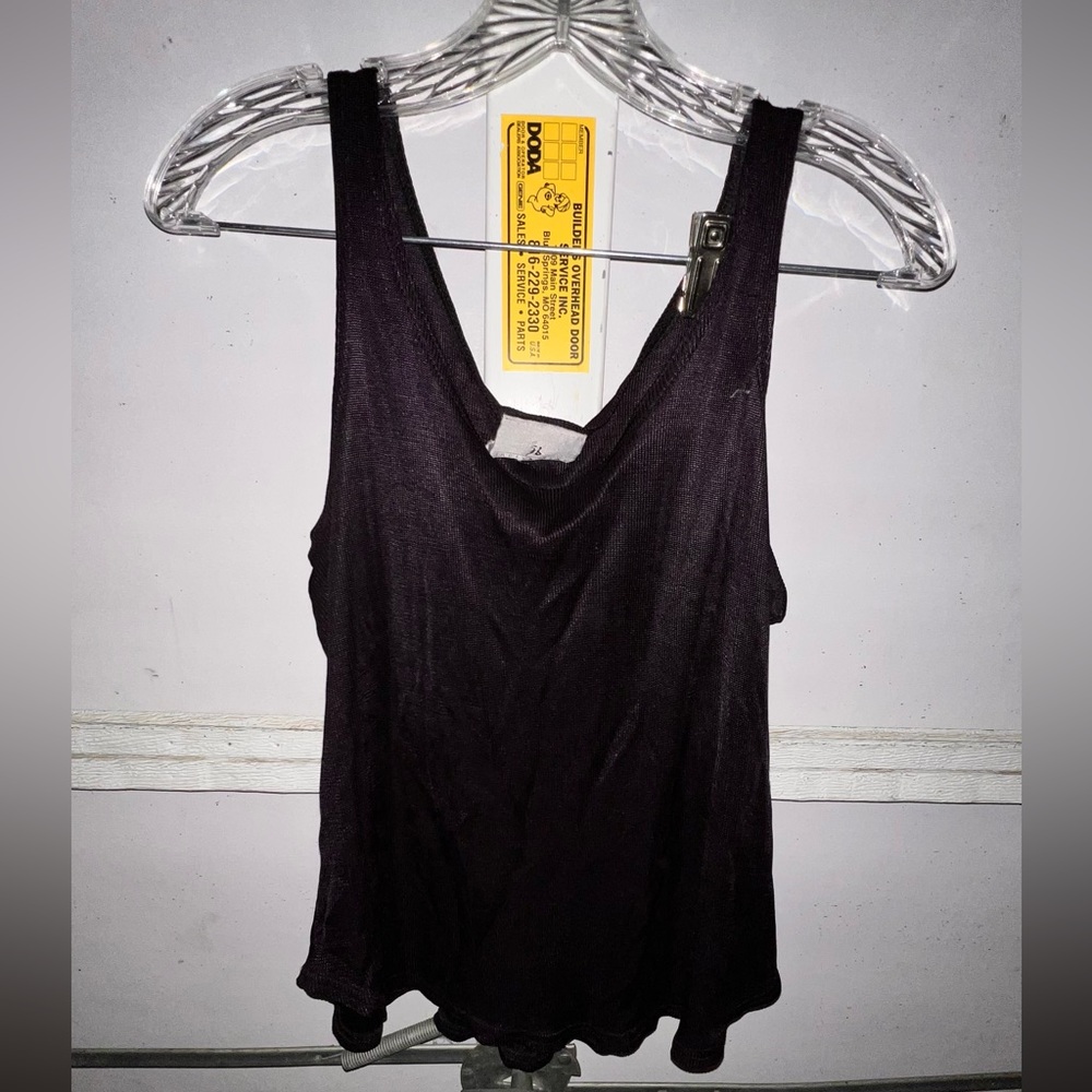 Jaclyn bené silk-like sleeveless tee